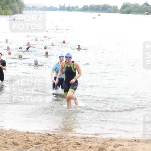 21.06.2026 - 29. Vierlanden-Triathlon Andreas Tolksdorf http://msf.ph/oto/9852085 21.06.2026 10:19:07 Schwimmen 497, 512, 519, 535, 546, 615 meine-sportfotos.de