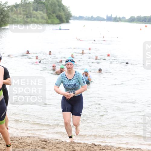 21.06.2026 - 29. Vierlanden-Triathlon Andreas Tolksdorf http://msf.ph/oto/9852116 21.06.2026 10:19:11 Schwimmen 512, 519, 535, 546, 624 meine-sportfotos.de