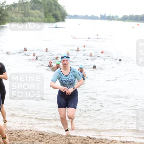 21.06.2026 - 29. Vierlanden-Triathlon Andreas Tolksdorf http://msf.ph/oto/9852119 21.06.2026 10:19:11 Schwimmen 512, 519, 535, 546, 624 meine-sportfotos.de