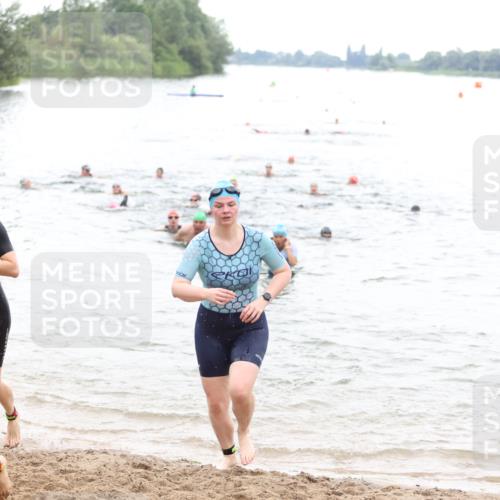 21.06.2026 - 29. Vierlanden-Triathlon Andreas Tolksdorf http://msf.ph/oto/9852121 21.06.2026 10:19:11 Schwimmen 512, 519, 535, 546, 624 meine-sportfotos.de