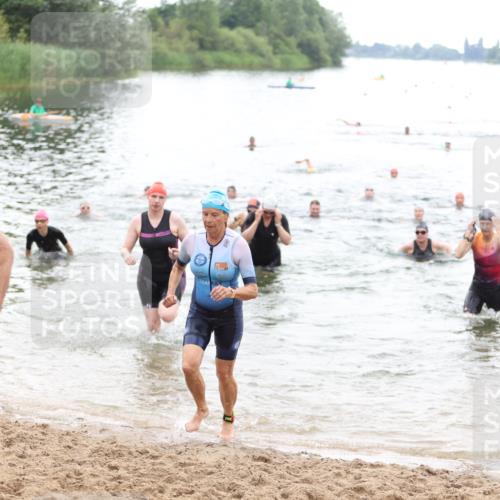 21.06.2026 - 29. Vierlanden-Triathlon Andreas Tolksdorf http://msf.ph/oto/9852169 21.06.2026 10:19:21 Schwimmen 502, 518, 522, 527, 548, 566, 603, 624 meine-sportfotos.de