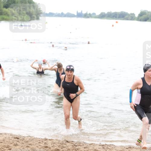21.06.2026 - 29. Vierlanden-Triathlon Andreas Tolksdorf http://msf.ph/oto/9852247 21.06.2026 10:19:32 Schwimmen 498, 505, 518, 522, 523, 527, 534, 548, 566, 579, 580, 581, 594, 603, 1357 meine-sportfotos.de
