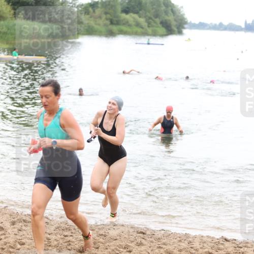 21.06.2026 - 29. Vierlanden-Triathlon Andreas Tolksdorf http://msf.ph/oto/9852323 21.06.2026 10:19:41 Schwimmen 498, 505, 523, 568, 579, 581, 586, 1357 meine-sportfotos.de