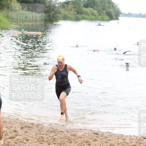 21.06.2026 - 29. Vierlanden-Triathlon Andreas Tolksdorf http://msf.ph/oto/9852336 21.06.2026 10:19:51 Schwimmen 314, 484, 568, 586 meine-sportfotos.de