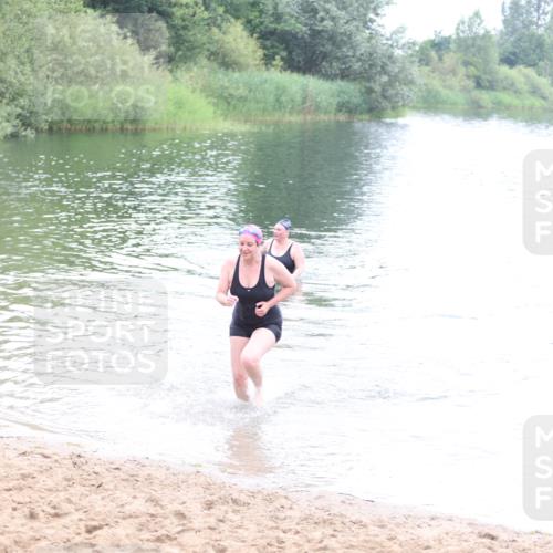 21.06.2026 - 29. Vierlanden-Triathlon Andreas Tolksdorf http://msf.ph/oto/9852431 21.06.2026 10:22:04 Schwimmen 525, 541, 617 meine-sportfotos.de