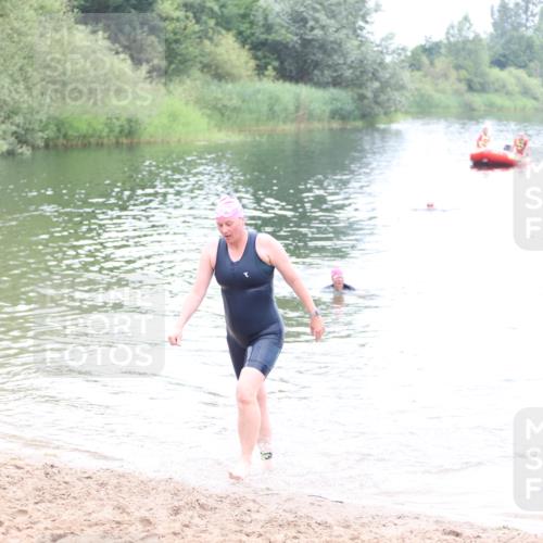 21.06.2026 - 29. Vierlanden-Triathlon Andreas Tolksdorf http://msf.ph/oto/9852465 21.06.2026 10:23:17 Schwimmen 500, 554 meine-sportfotos.de