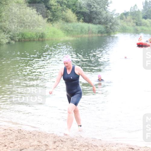 21.06.2026 - 29. Vierlanden-Triathlon Andreas Tolksdorf http://msf.ph/oto/9852466 21.06.2026 10:23:17 Schwimmen 500, 554 meine-sportfotos.de