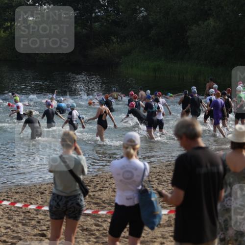 21.06.2026 - 29. Vierlanden-Triathlon Andreas Tolksdorf http://msf.ph/oto/9852514 21.06.2026 08:25:09 Schwimmen  meine-sportfotos.de