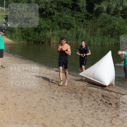 21.06.2026 - 29. Vierlanden-Triathlon Andreas Tolksdorf http://msf.ph/oto/9852539 21.06.2026 08:32:43 Schwimmen 2, 16, 26, 47 meine-sportfotos.de