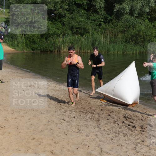 21.06.2026 - 29. Vierlanden-Triathlon Andreas Tolksdorf http://msf.ph/oto/9852543 21.06.2026 08:32:43 Schwimmen 2, 16, 26, 47 meine-sportfotos.de