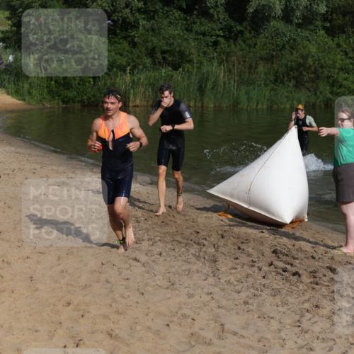 21.06.2026 - 29. Vierlanden-Triathlon Andreas Tolksdorf http://msf.ph/oto/9852548 21.06.2026 08:32:44 Schwimmen 2, 16, 26, 47 meine-sportfotos.de