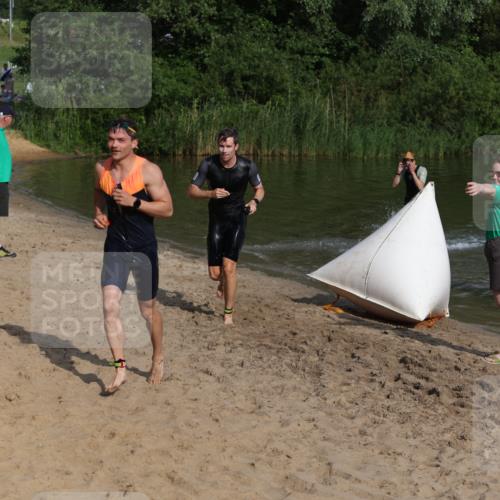21.06.2026 - 29. Vierlanden-Triathlon Andreas Tolksdorf http://msf.ph/oto/9852557 21.06.2026 08:32:44 Schwimmen 2, 16, 26, 47 meine-sportfotos.de