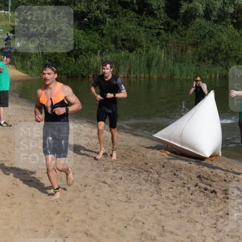 21.06.2026 - 29. Vierlanden-Triathlon Andreas Tolksdorf http://msf.ph/oto/9852560 21.06.2026 08:32:45 Schwimmen 2, 16, 26, 47 meine-sportfotos.de