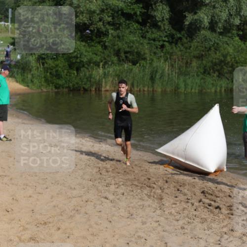 21.06.2026 - 29. Vierlanden-Triathlon Andreas Tolksdorf http://msf.ph/oto/9852565 21.06.2026 08:32:47 Schwimmen 2, 16, 26, 47 meine-sportfotos.de
