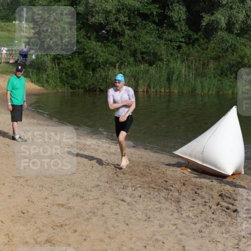21.06.2026 - 29. Vierlanden-Triathlon Andreas Tolksdorf http://msf.ph/oto/9852569 21.06.2026 08:32:50 Schwimmen 2, 47 meine-sportfotos.de