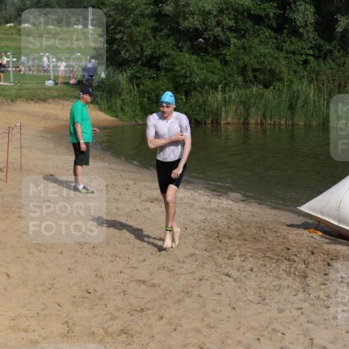 21.06.2026 - 29. Vierlanden-Triathlon Andreas Tolksdorf http://msf.ph/oto/9852581 21.06.2026 08:32:51 Schwimmen 2, 47 meine-sportfotos.de