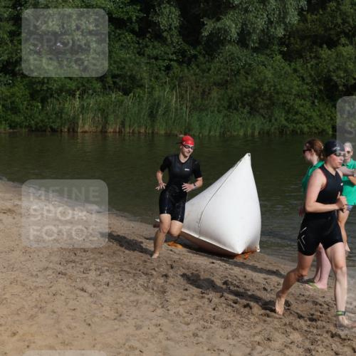 21.06.2026 - 29. Vierlanden-Triathlon Andreas Tolksdorf http://msf.ph/oto/9852621 21.06.2026 08:33:44 Schwimmen  meine-sportfotos.de