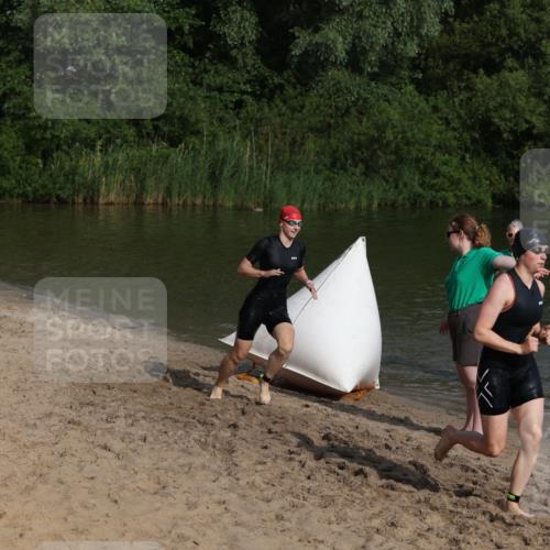 21.06.2026 - 29. Vierlanden-Triathlon Andreas Tolksdorf http://msf.ph/oto/9852623 21.06.2026 08:33:44 Schwimmen  meine-sportfotos.de