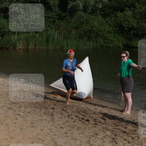 21.06.2026 - 29. Vierlanden-Triathlon Andreas Tolksdorf http://msf.ph/oto/9852649 21.06.2026 08:34:41 Schwimmen  meine-sportfotos.de