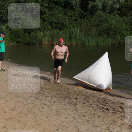 21.06.2026 - 29. Vierlanden-Triathlon Andreas Tolksdorf http://msf.ph/oto/9852660 21.06.2026 08:34:46 Schwimmen  meine-sportfotos.de