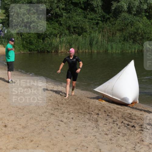 21.06.2026 - 29. Vierlanden-Triathlon Andreas Tolksdorf http://msf.ph/oto/9852662 21.06.2026 08:34:52 Schwimmen  meine-sportfotos.de