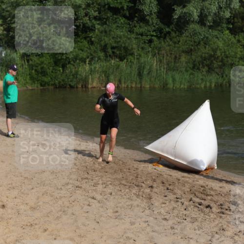 21.06.2026 - 29. Vierlanden-Triathlon Andreas Tolksdorf http://msf.ph/oto/9852665 21.06.2026 08:34:52 Schwimmen  meine-sportfotos.de