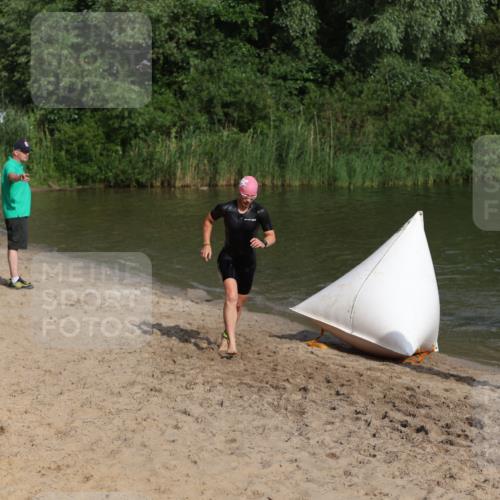 21.06.2026 - 29. Vierlanden-Triathlon Andreas Tolksdorf http://msf.ph/oto/9852671 21.06.2026 08:34:52 Schwimmen  meine-sportfotos.de