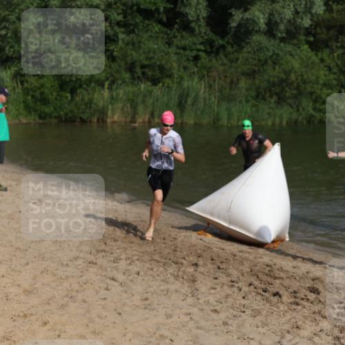 21.06.2026 - 29. Vierlanden-Triathlon Andreas Tolksdorf http://msf.ph/oto/9852676 21.06.2026 08:35:04 Schwimmen 216 meine-sportfotos.de