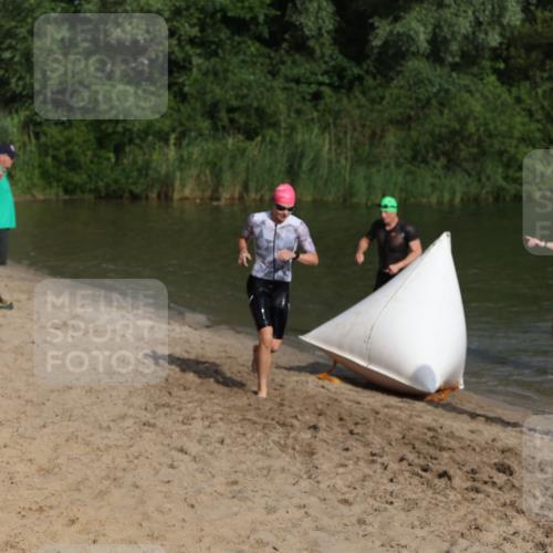 21.06.2026 - 29. Vierlanden-Triathlon Andreas Tolksdorf http://msf.ph/oto/9852680 21.06.2026 08:35:04 Schwimmen 216 meine-sportfotos.de