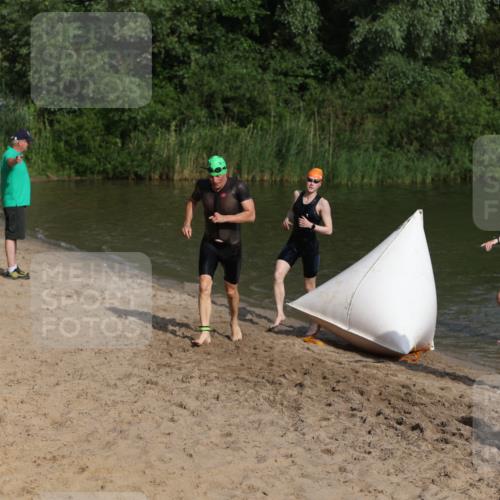 21.06.2026 - 29. Vierlanden-Triathlon Andreas Tolksdorf http://msf.ph/oto/9852687 21.06.2026 08:35:06 Schwimmen 79, 216 meine-sportfotos.de