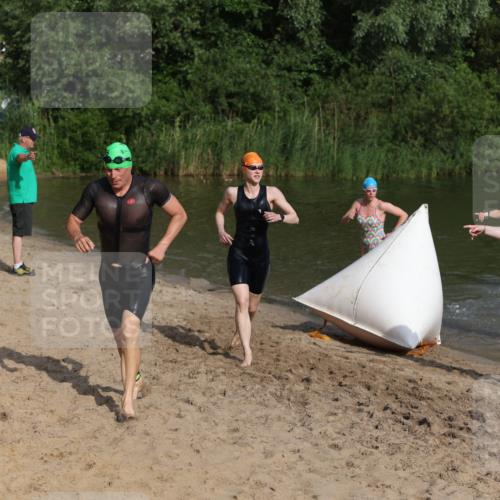21.06.2026 - 29. Vierlanden-Triathlon Andreas Tolksdorf http://msf.ph/oto/9852698 21.06.2026 08:35:08 Schwimmen 79, 216 meine-sportfotos.de
