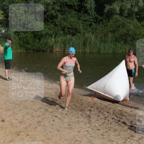21.06.2026 - 29. Vierlanden-Triathlon Andreas Tolksdorf http://msf.ph/oto/9852717 21.06.2026 08:35:10 Schwimmen 79, 216 meine-sportfotos.de