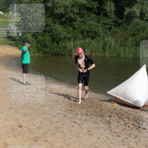 21.06.2026 - 29. Vierlanden-Triathlon Andreas Tolksdorf http://msf.ph/oto/9852727 21.06.2026 08:35:17 Schwimmen 23, 49, 79 meine-sportfotos.de