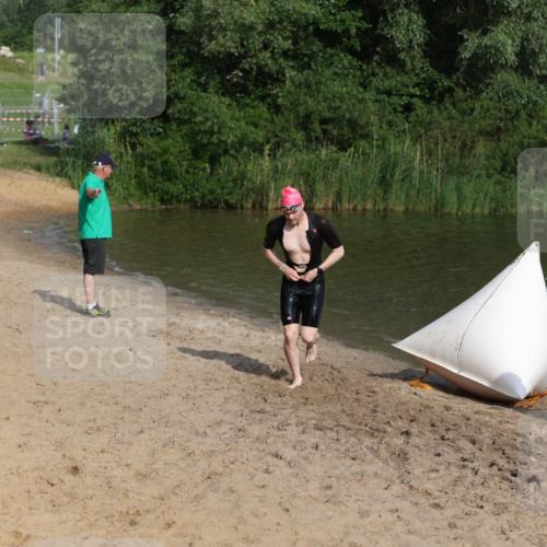 21.06.2026 - 29. Vierlanden-Triathlon Andreas Tolksdorf http://msf.ph/oto/9852728 21.06.2026 08:35:17 Schwimmen 23, 49, 79 meine-sportfotos.de