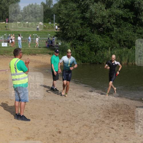 21.06.2026 - 29. Vierlanden-Triathlon Andreas Tolksdorf http://msf.ph/oto/9852731 21.06.2026 08:35:22 Schwimmen 23, 49, 79 meine-sportfotos.de