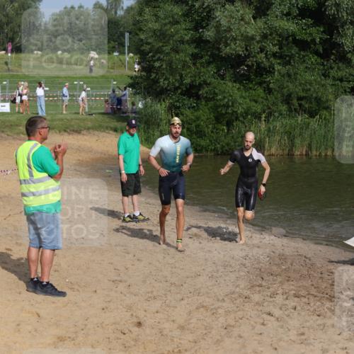 21.06.2026 - 29. Vierlanden-Triathlon Andreas Tolksdorf http://msf.ph/oto/9852741 21.06.2026 08:35:23 Schwimmen 23, 49 meine-sportfotos.de