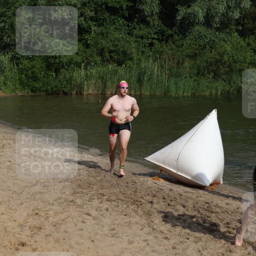 21.06.2026 - 29. Vierlanden-Triathlon Andreas Tolksdorf http://msf.ph/oto/9852770 21.06.2026 08:35:43 Schwimmen  meine-sportfotos.de