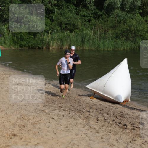 21.06.2026 - 29. Vierlanden-Triathlon Andreas Tolksdorf http://msf.ph/oto/9852775 21.06.2026 08:35:49 Schwimmen  meine-sportfotos.de