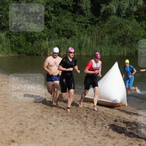 21.06.2026 - 29. Vierlanden-Triathlon Andreas Tolksdorf http://msf.ph/oto/9852859 21.06.2026 08:36:15 Schwimmen  meine-sportfotos.de