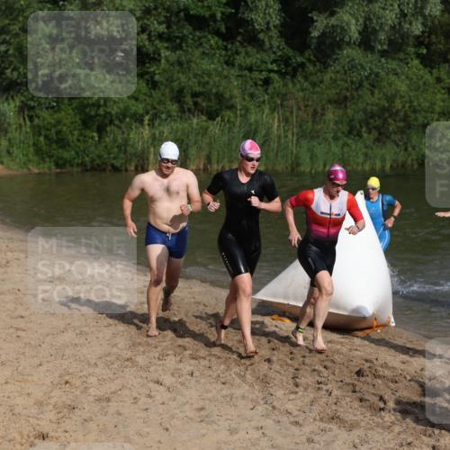 21.06.2026 - 29. Vierlanden-Triathlon Andreas Tolksdorf http://msf.ph/oto/9852862 21.06.2026 08:36:15 Schwimmen  meine-sportfotos.de