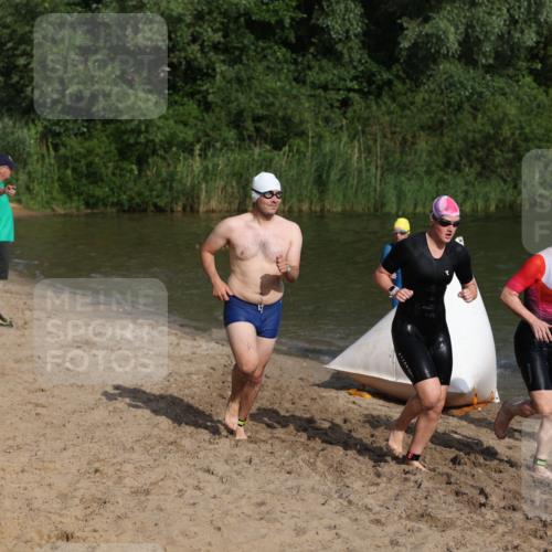 21.06.2026 - 29. Vierlanden-Triathlon Andreas Tolksdorf http://msf.ph/oto/9852864 21.06.2026 08:36:16 Schwimmen  meine-sportfotos.de