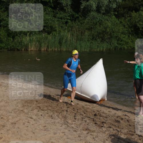 21.06.2026 - 29. Vierlanden-Triathlon Andreas Tolksdorf http://msf.ph/oto/9852875 21.06.2026 08:36:18 Schwimmen  meine-sportfotos.de