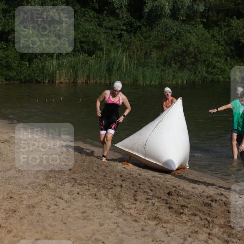 21.06.2026 - 29. Vierlanden-Triathlon Andreas Tolksdorf http://msf.ph/oto/9852877 21.06.2026 08:36:24 Schwimmen  meine-sportfotos.de