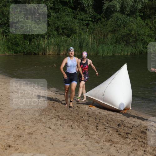 21.06.2026 - 29. Vierlanden-Triathlon Andreas Tolksdorf http://msf.ph/oto/9852909 21.06.2026 08:36:29 Schwimmen  meine-sportfotos.de