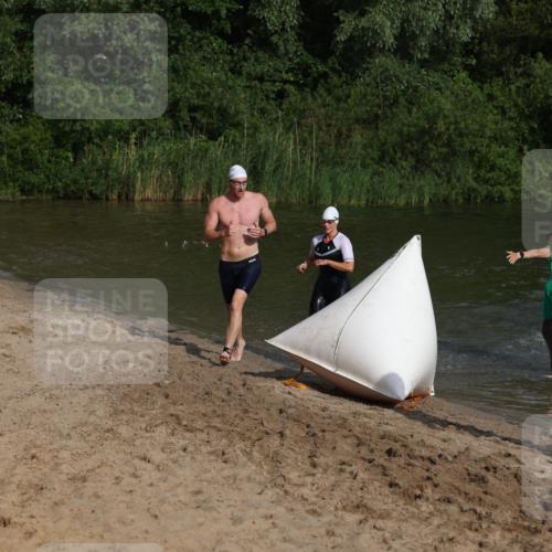 21.06.2026 - 29. Vierlanden-Triathlon Andreas Tolksdorf http://msf.ph/oto/9852927 21.06.2026 08:36:37 Schwimmen 207, 211 meine-sportfotos.de