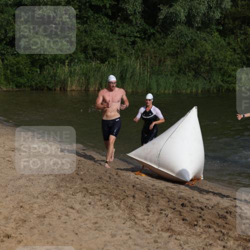 21.06.2026 - 29. Vierlanden-Triathlon Andreas Tolksdorf http://msf.ph/oto/9852929 21.06.2026 08:36:38 Schwimmen 207, 211 meine-sportfotos.de