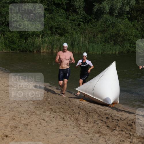 21.06.2026 - 29. Vierlanden-Triathlon Andreas Tolksdorf http://msf.ph/oto/9852931 21.06.2026 08:36:38 Schwimmen 207, 211 meine-sportfotos.de