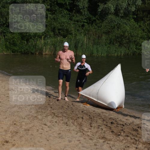 21.06.2026 - 29. Vierlanden-Triathlon Andreas Tolksdorf http://msf.ph/oto/9852934 21.06.2026 08:36:38 Schwimmen 207, 211 meine-sportfotos.de