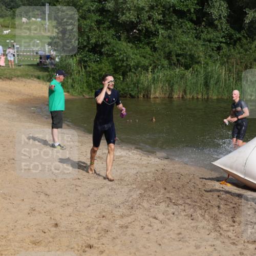 21.06.2026 - 29. Vierlanden-Triathlon Andreas Tolksdorf http://msf.ph/oto/9852975 21.06.2026 08:37:01 Schwimmen 24, 30, 63 meine-sportfotos.de