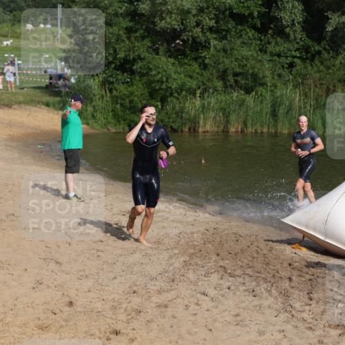 21.06.2026 - 29. Vierlanden-Triathlon Andreas Tolksdorf http://msf.ph/oto/9852978 21.06.2026 08:37:02 Schwimmen 24, 30, 63 meine-sportfotos.de